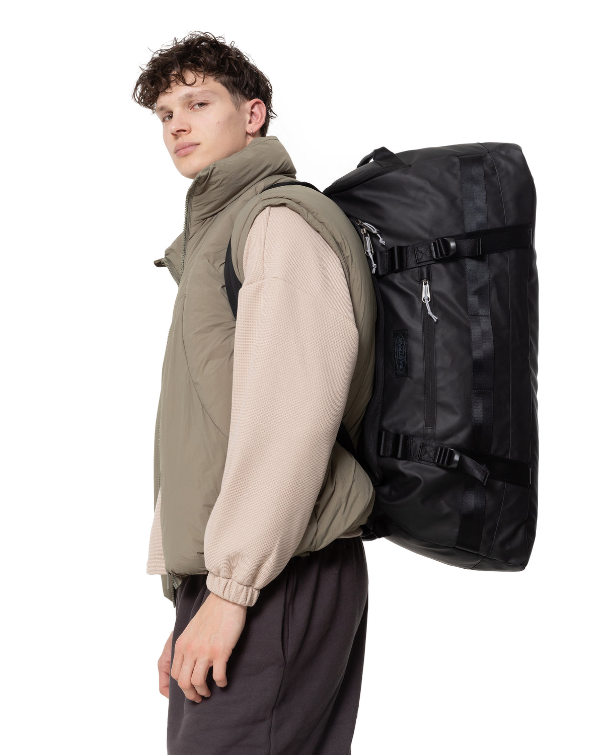 Eastpak DUFFEL PACK M Tarp Black2  - 8