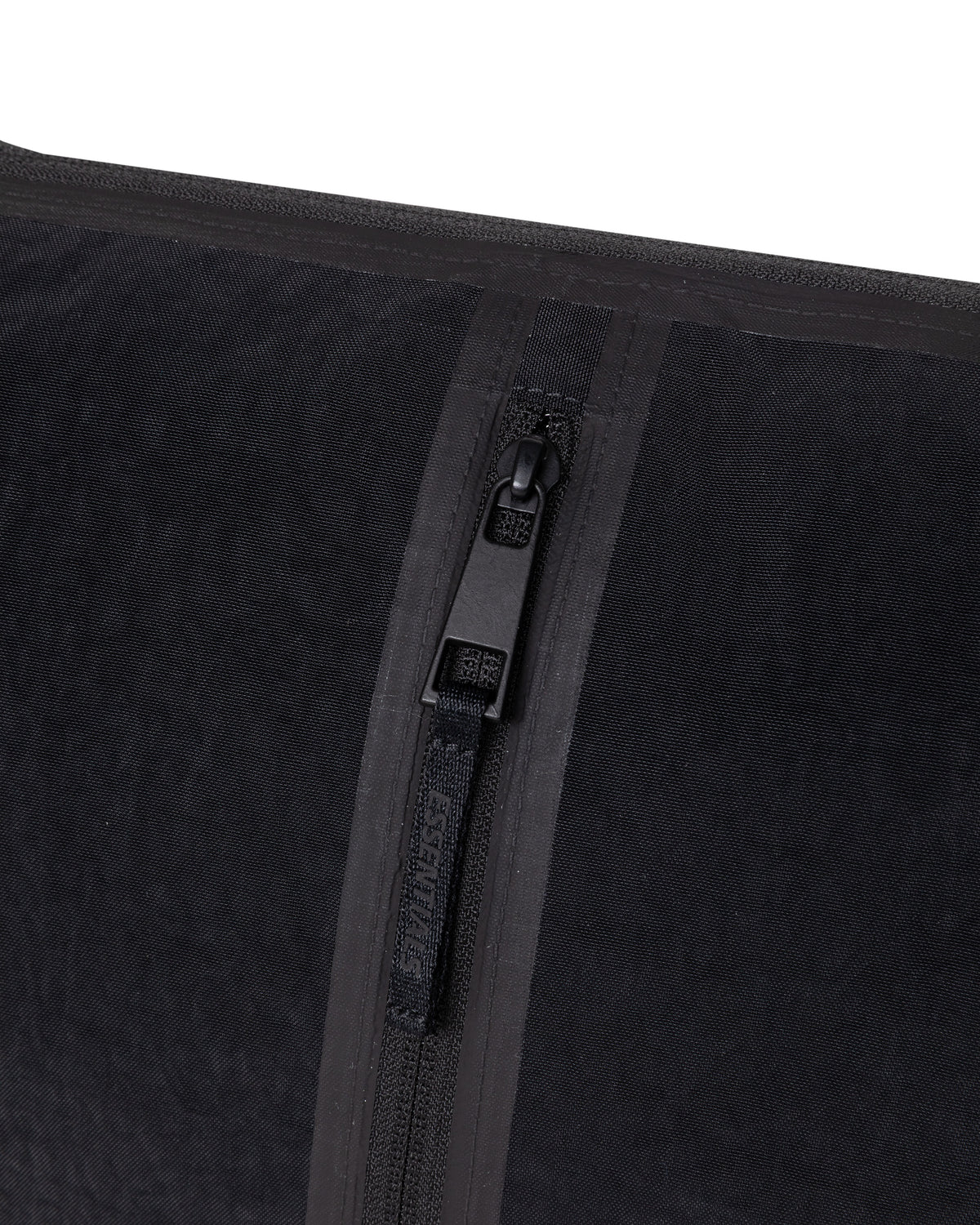 Eastpak ESSENTIALS SHELL BAG Off-Black  - 5